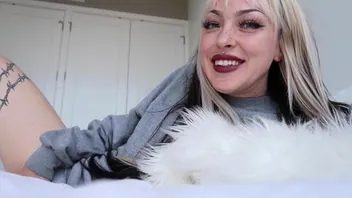 Persuasive Girlfriend Demands CEI in POV