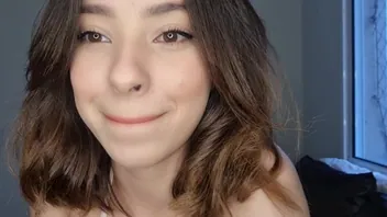 Julie Oliver JOI With Anal Plug Tease